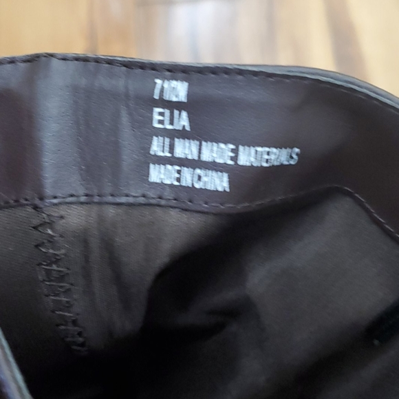 Scrunched brown boots - Picture 4 of 7